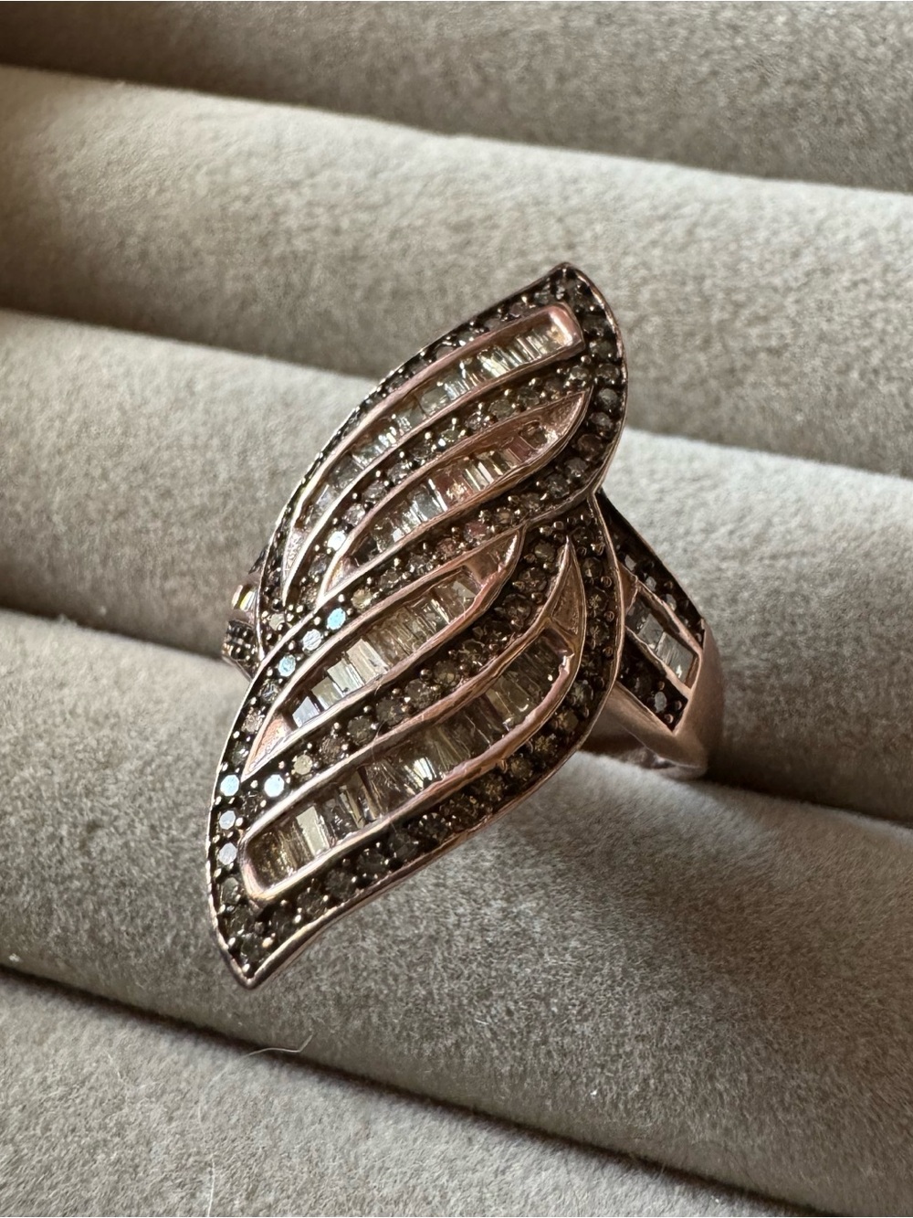 D’Joy 1.50 CTW Natural Champagne Diamond Sea Waves Ring Size 9